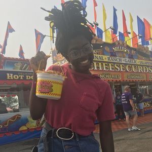 Meet your Posher, Lizzy